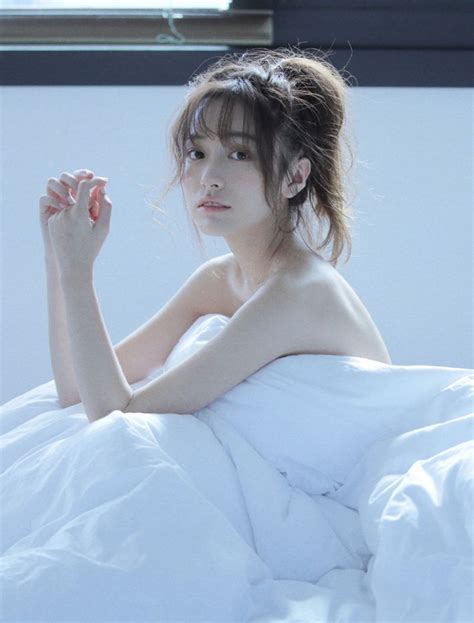 一场1-2让C罗输给本泽马，5射门0进球，惨遭淘汰，又无缘一项冠军